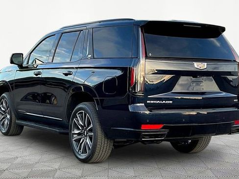 Used 2023 Cadillac Escalade Sport Platinum AWD/4WD image 4