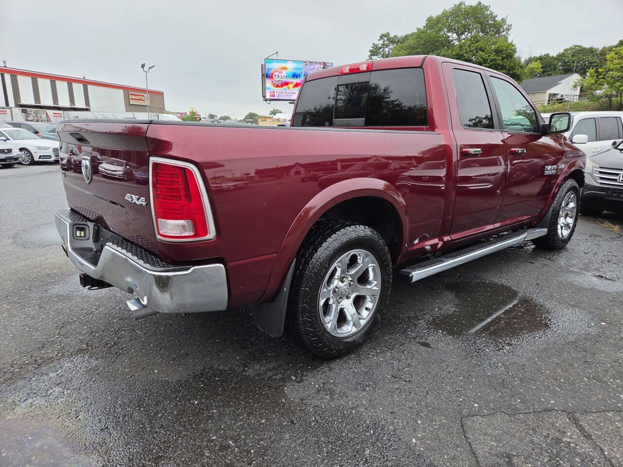 Used 2017 RAM 1500 Laramie w/ Convenience Group AWD/4WD image 6