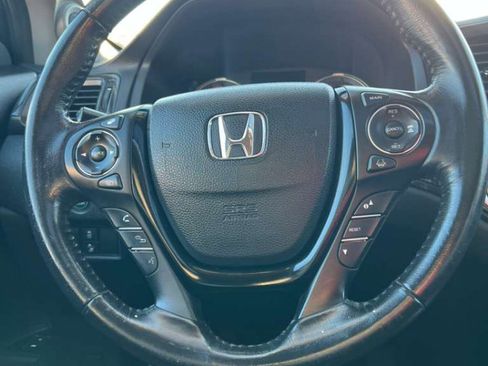 Used 2018 Honda Pilot Touring image 27