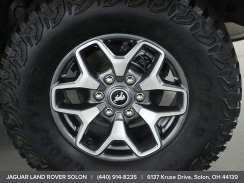 Used 2025 Ford Bronco Badlands AWD/4WD image 43