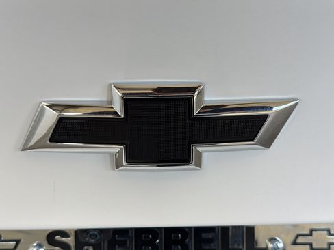 Used 2024 Chevrolet Malibu LT w/ Sport Edition FWD image 9