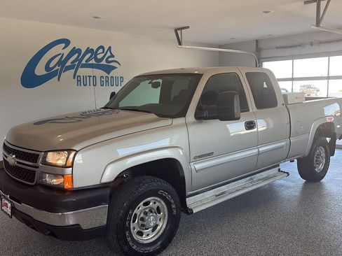 Used 2007 Chevrolet Silverado 2500 LT w/ Skid Plate Package AWD/4WD image 1