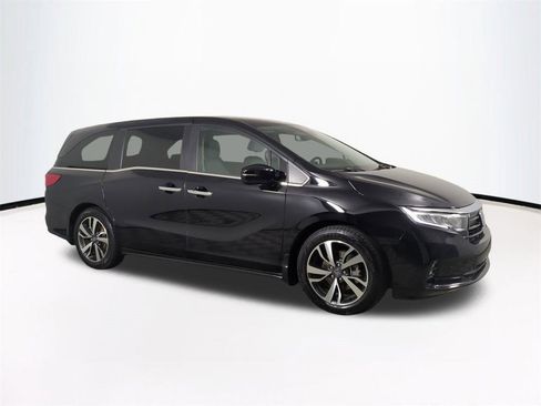 Used 2024 Honda Odyssey Touring image 2