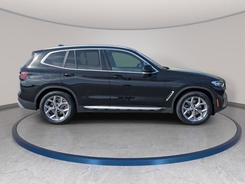Used 2023 BMW X3 xDrive30i w/ Premium Package image 4