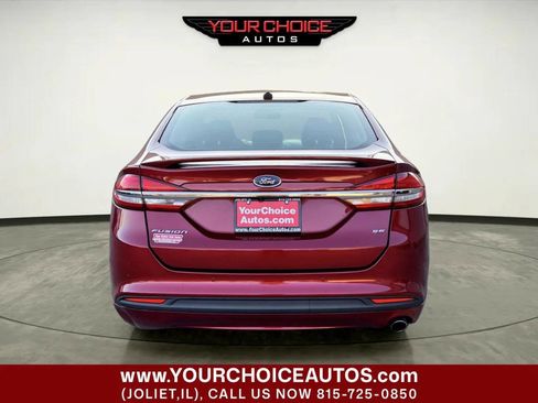 Used 2017 Ford Fusion SE w/ Equipment Group 201A FWD image 4