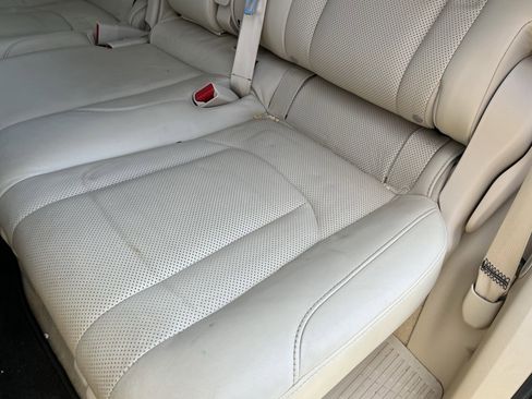 Used 2021 Lexus LX 570 4WD w/ Luxury Package image 31