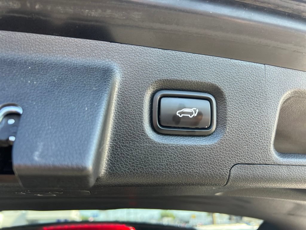 Used 2023 Hyundai Santa Fe SEL AWD/4WD image 25