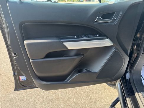 Used 2021 Chevrolet Colorado ZR2 w/ ZR2 Midnight Special Edition AWD/4WD image 10