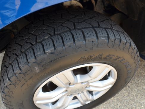 Used 2019 Ford Ranger XLT w/ Equipment Group 301A Mid AWD/4WD image 13