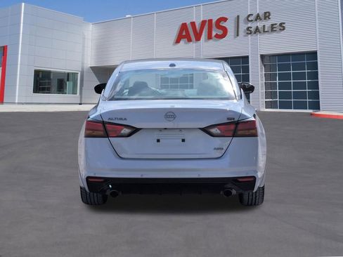 Used 2025 Nissan Altima 2.5 SR AWD/4WD image 7