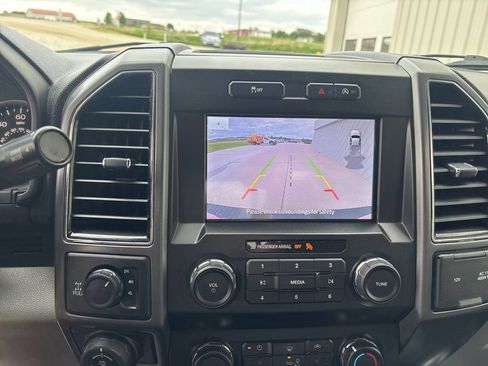 Used 2020 Ford F150 XLT w/ Equipment Group 302A Luxury AWD/4WD image 31