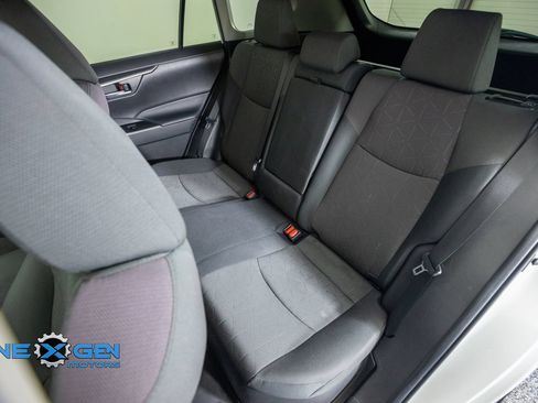 Used 2023 Toyota RAV4 AWD Hybrid image 30