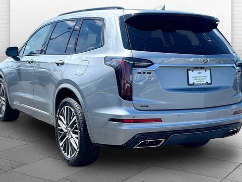 Certified 2024 Cadillac XT6 Sport w/ Technology Package AWD/4WD image 11