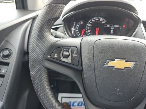 Used 2022 Chevrolet Trax LS w/ Tint and Cruise Package image 14