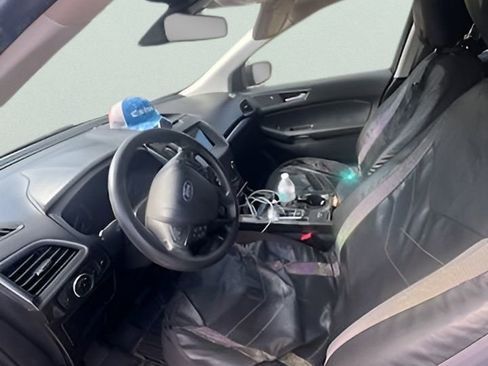 Used 2020 Ford Edge SE image 19
