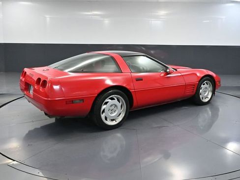 Used 1992 Chevrolet Corvette Coupe RWD image 4