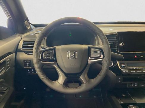New 2026 Honda Ridgeline Black Edition image 12