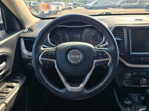 Used 2016 Jeep Cherokee 75th Anniversary image 11