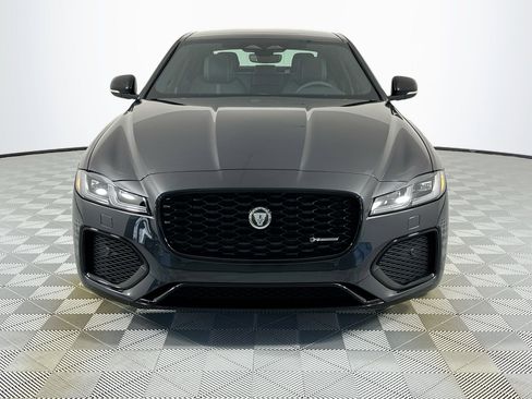 Certified 2024 Jaguar XF R-Dynamic SE image 2