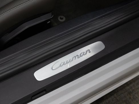 Used 2019 Porsche 718 Cayman image 19