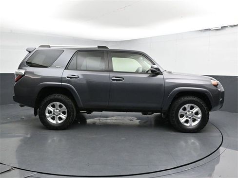 Used 2020 Toyota 4Runner SR5 Premium image 15