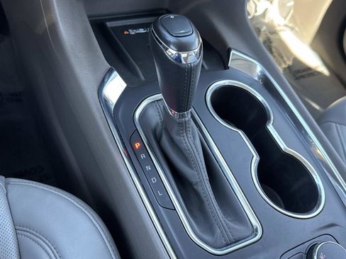 Used 2020 Chevrolet Traverse Premier image 29