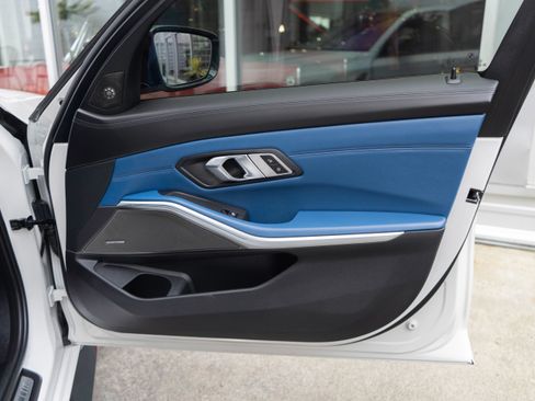 Used 2023 BMW M3 w/ M Carbon Exterior Package image 36