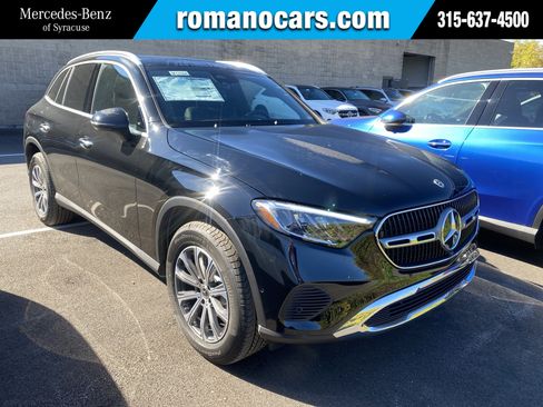 Used 2026 Mercedes-Benz GLC 300 4MATIC image 1