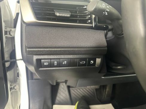 Used 2025 Toyota Camry LE w/ Convenience Package AWD/4WD image 14