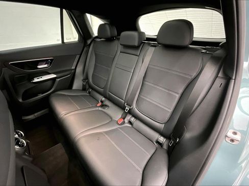 Used 2026 Mercedes-Benz GLC 300 image 18