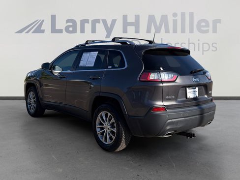 Used 2021 Jeep Cherokee Latitude Lux w/ Comfort/Convenience Group AWD/4WD image 4