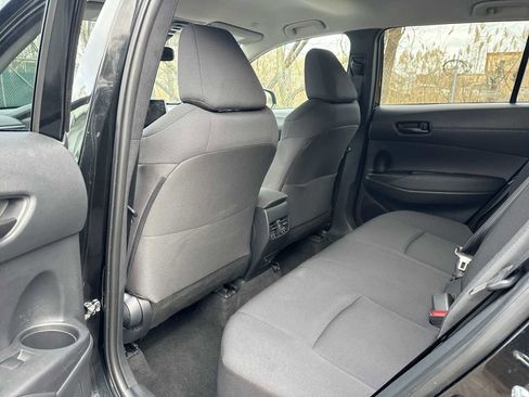 Used 2023 Toyota Corolla Cross LE image 12