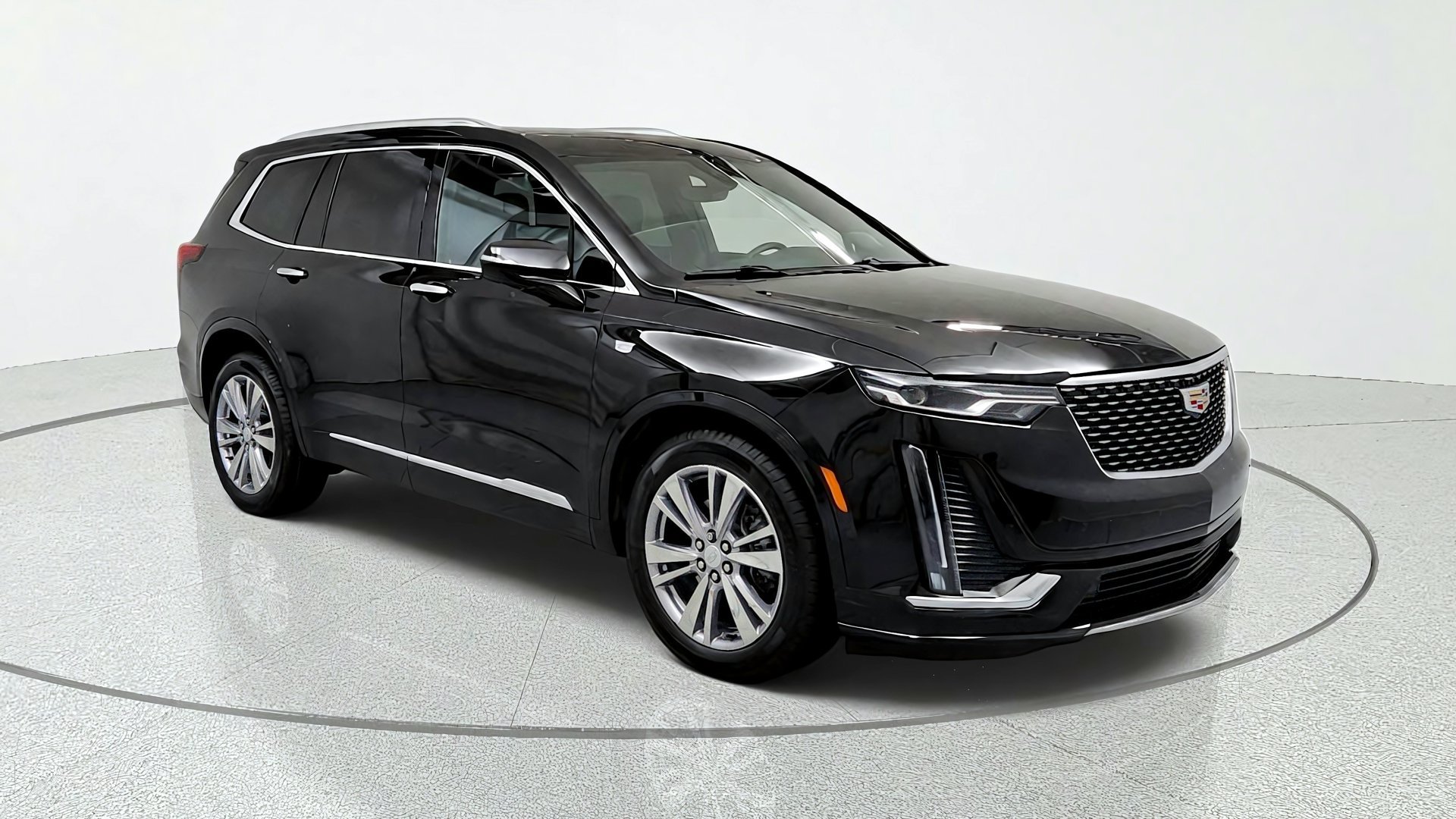 Used 2024 Cadillac XT6 Premium Luxury w/ Technology Package AWD/4WD image 7