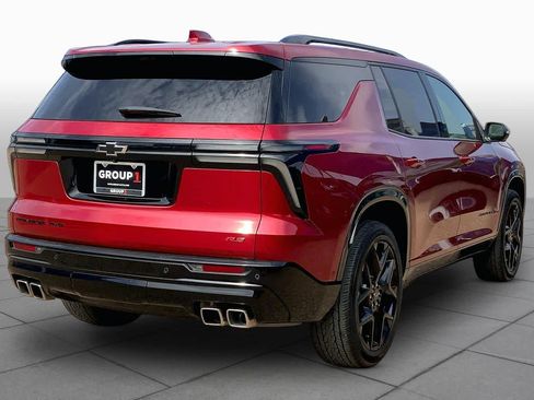 Used 2024 Chevrolet Traverse RS AWD/4WD image 13