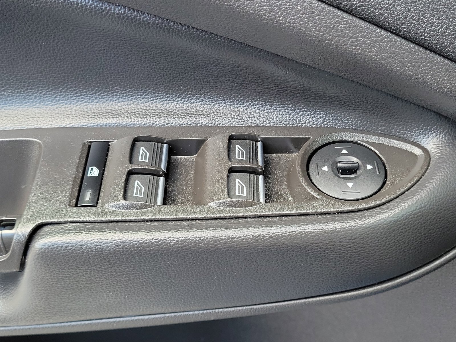 Used 2019 Ford Escape SE AWD/4WD image 28