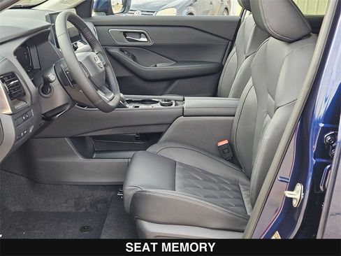 New 2026 Nissan Rogue Platinum w/ Platinum Premium Package image 11