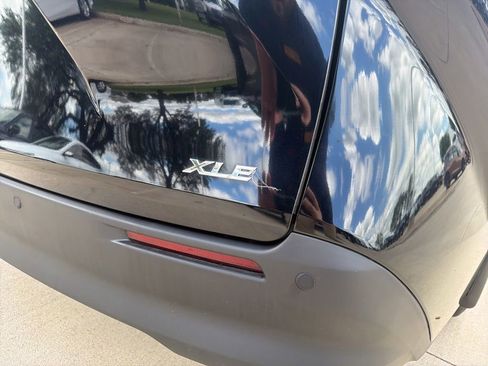 Used 2026 Toyota Sienna XLE FWD image 23