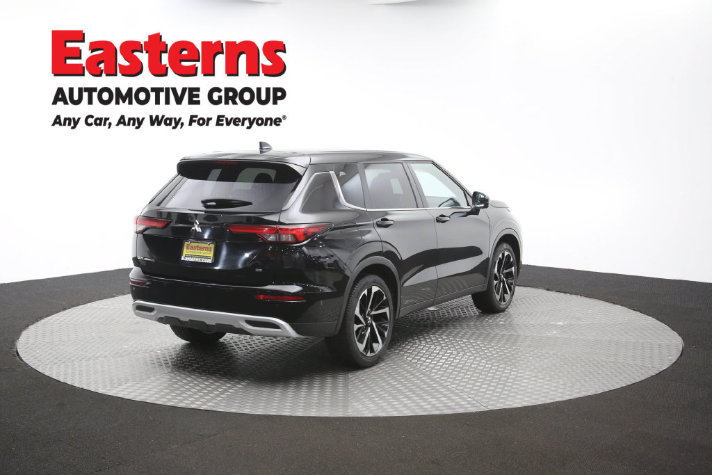 Used 2024 Mitsubishi Outlander SE FWD image 42