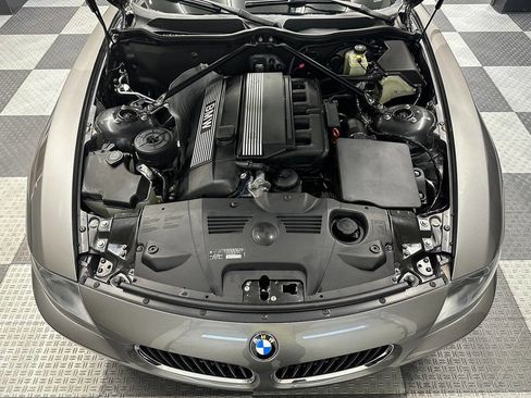 Used 2005 BMW Z4 2.5i image 23