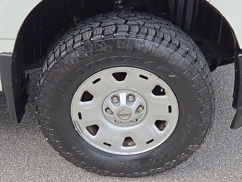 Used 2018 Nissan Titan S w/ GAWR Package AWD/4WD image 7