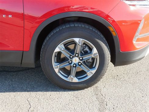 Used 2023 Chevrolet Blazer LT image 8