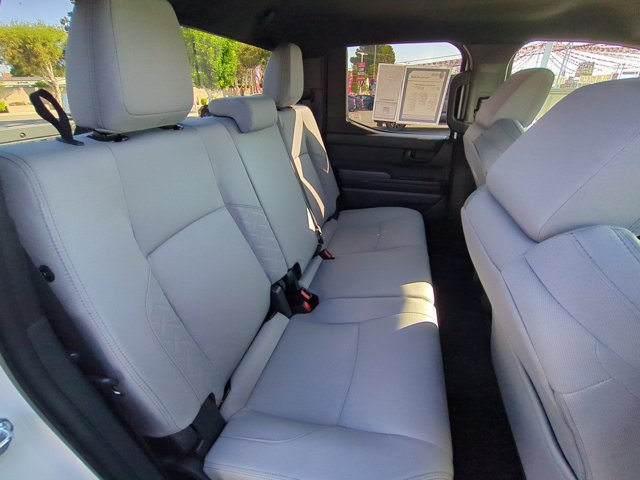 Used 2026 Toyota Tacoma SR5 AWD/4WD image 7