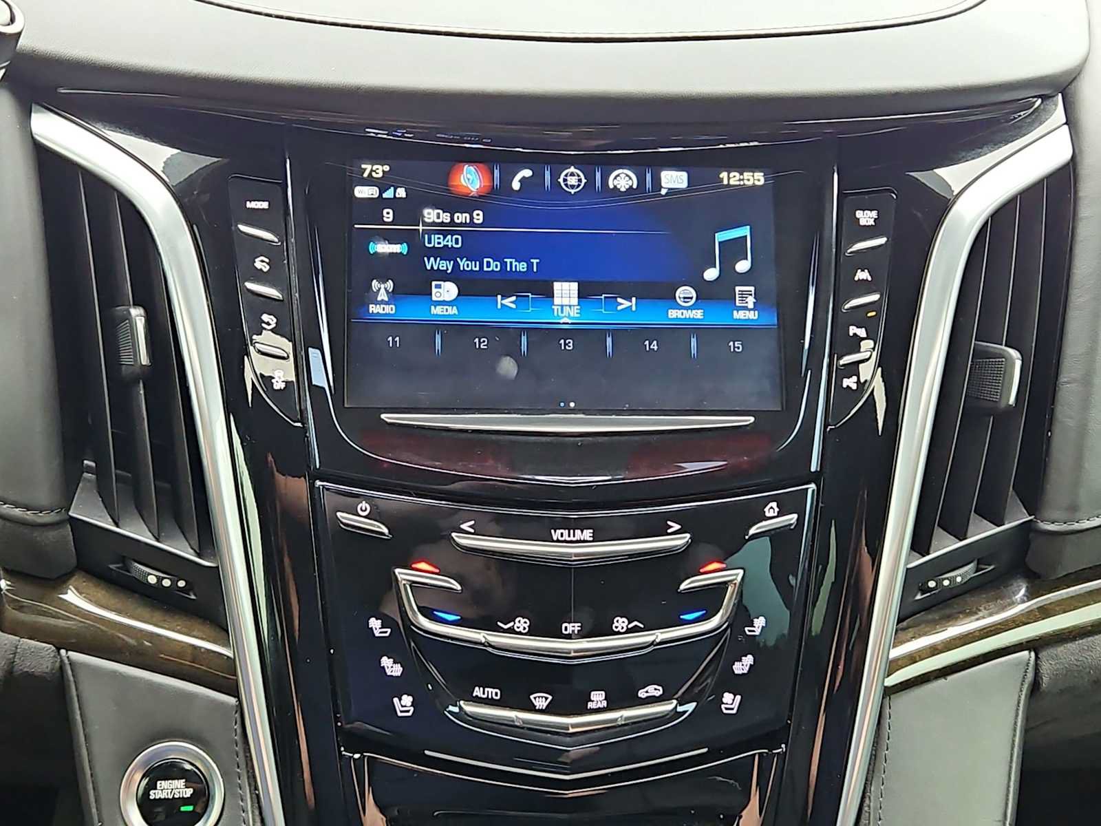 Used 2020 Cadillac Escalade ESV Platinum w/ Escalade Sport Edition AWD/4WD image 24