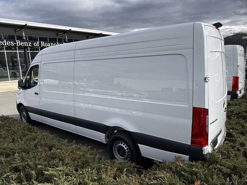 New 2026 Mercedes-Benz Sprinter 2500 image 4