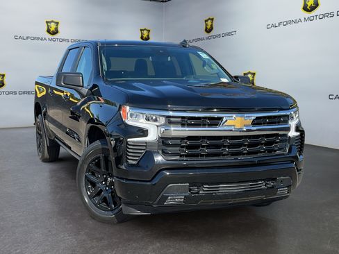Used 2024 Chevrolet Silverado 1500 RST RWD image 3