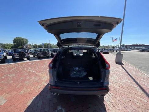 Certified 2023 Honda CR-V Sport image 32