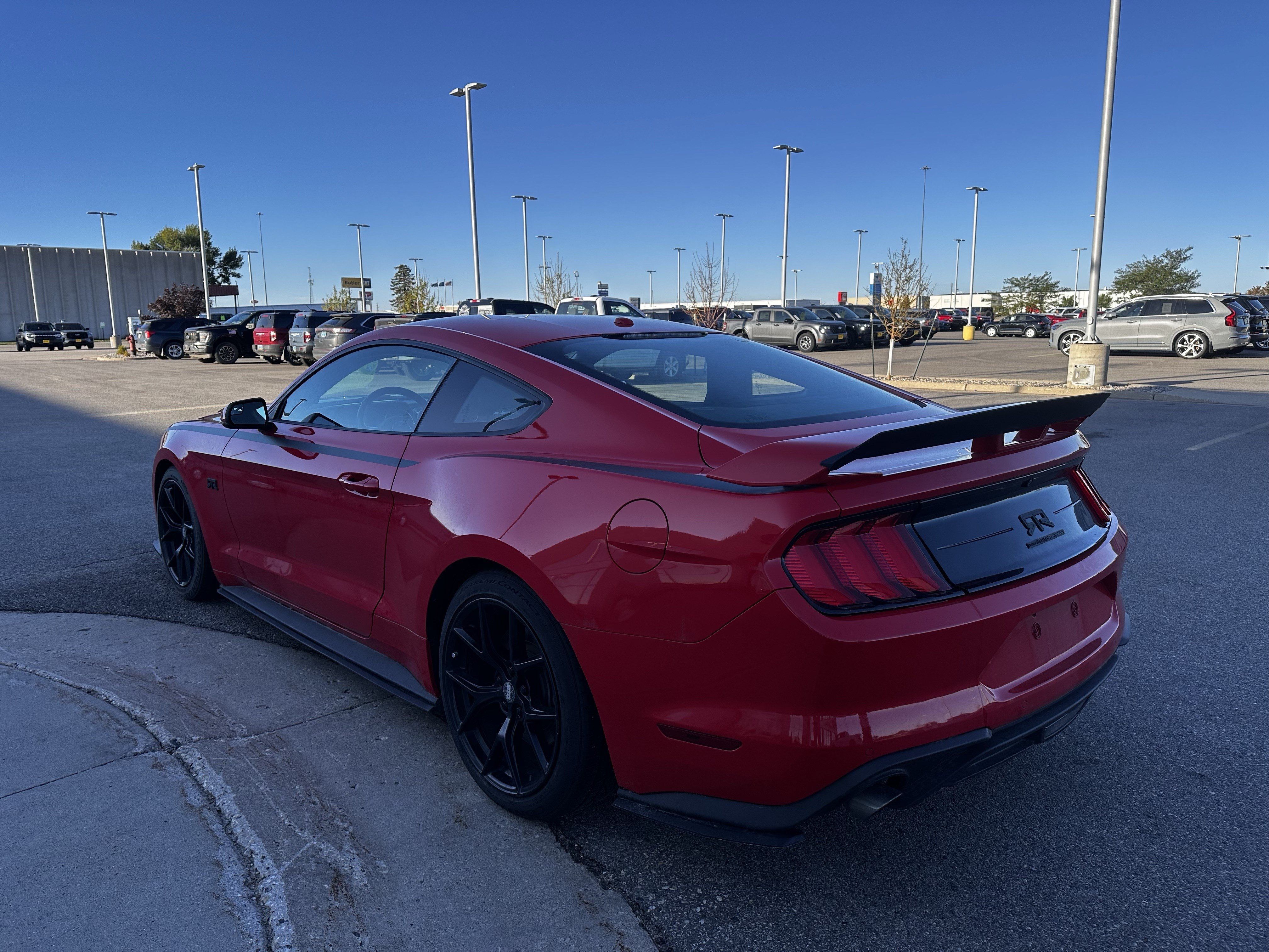 Used 2019 Ford Mustang Premium w/ Ecoboost Performance Package RWD image 4