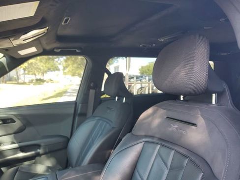 Used 2027 Kia Telluride SX Prestige X-Pro AWD/4WD image 15