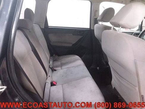 Used 2014 Subaru Forester 2.5i image 15