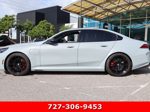 Used 2026 BMW M5 w/ Carbon Package AWD/4WD image 5